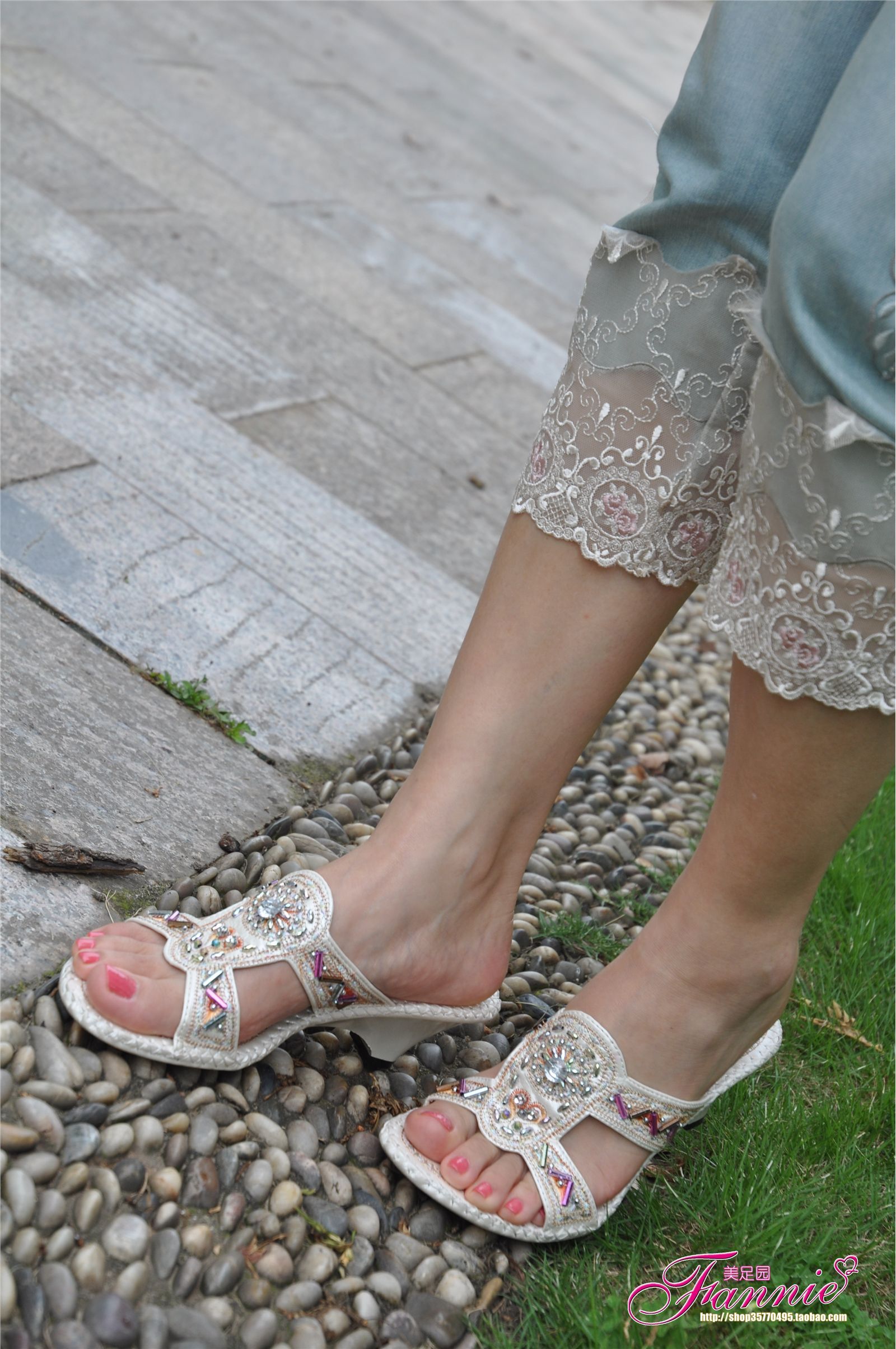 夏日阳光、细雨和微风（1） 芬妮高清丝足